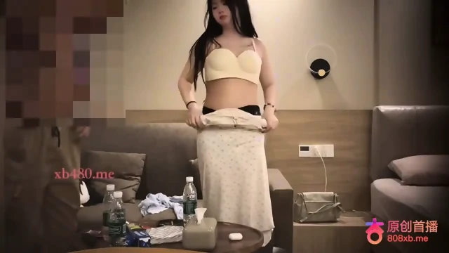 Beautiful Chinese escort 139