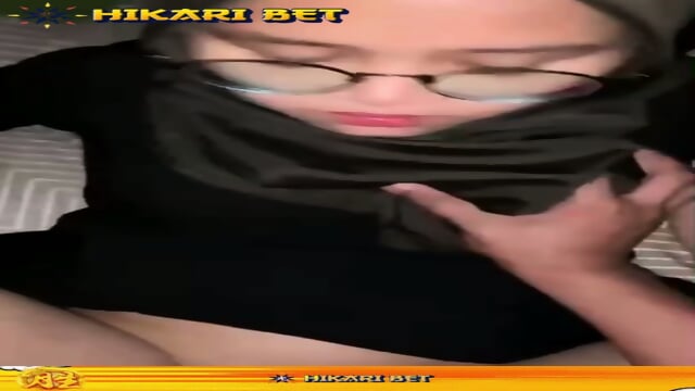 UKHTI HORNY BANGET SAMPE MEMEKNYA BASAH PARAH