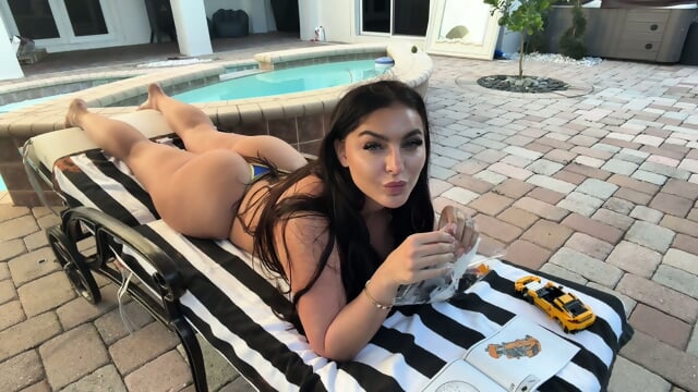 EmjayPlayss - Back by the pool