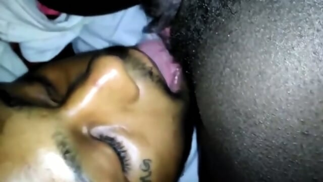 Dude licks her SASSY fish but forgot to kiss her BOOTY too