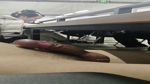 Encoxada dickflash grope cum