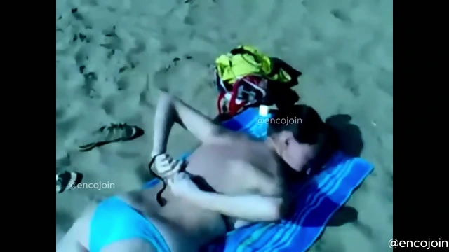 Encoxada dickflash grope cum encojoin