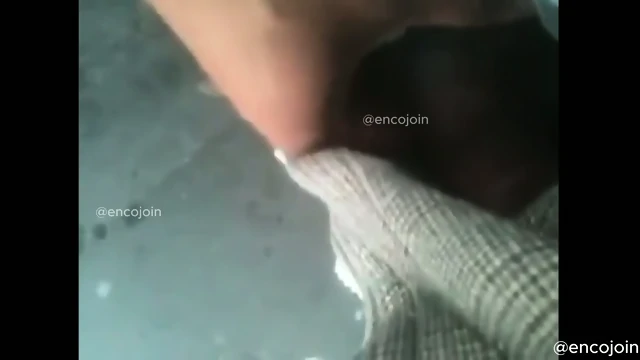 Encoxada dickflash grope cum encojoin