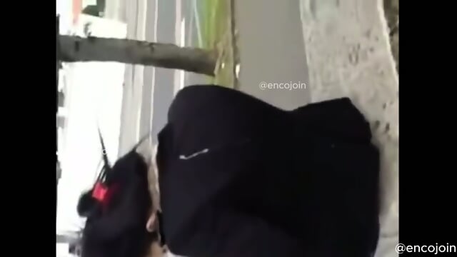 Encoxada dickflash grope cum encojoin