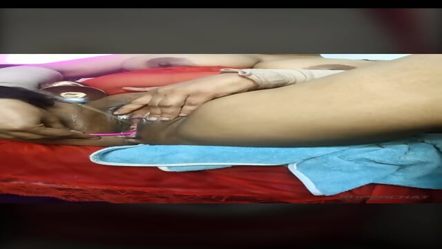 Indian hot bhabhi dildo fuck squirt hard