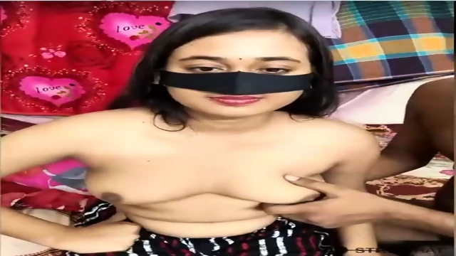 cute indian couple show full nude