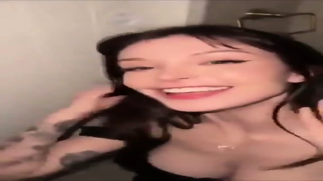 Hot brunette wants to fuck me in the bathroom