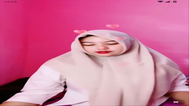 ( TELEGRAM : GEXCOM ) Nana Hijab Solehot Malemnya Pamer Susu Pulen