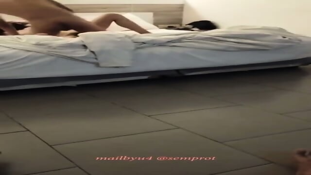 ( TELEGRAM : GEXCOM )  Bokep Fetish Liatin Istriku Dientot Temen Sendiri Desah