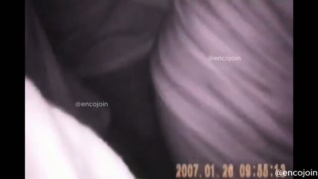 Encoxada Flash Cum Girl Public