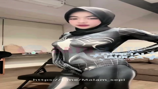 lauraa cospaly blackspider