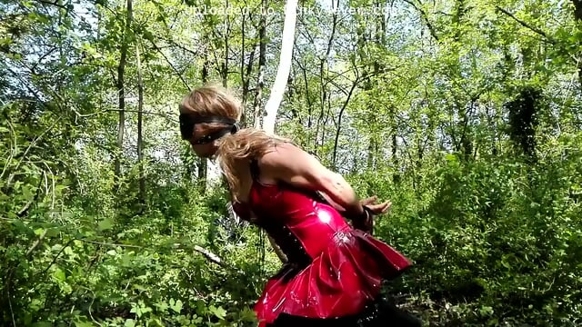 Vanessa Is Waiting For Her Master  Kinky4Ever