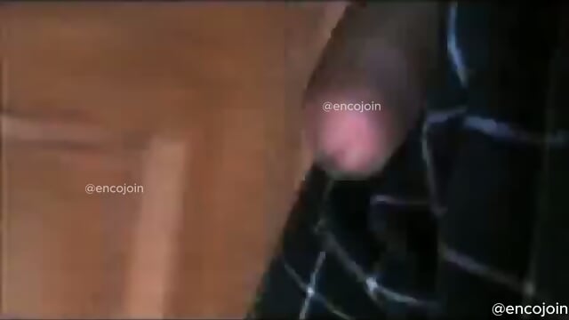 Encoxada Flash Cum Girl Public