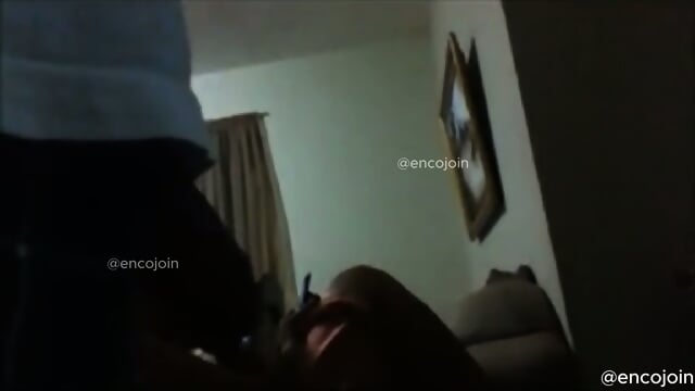 Encoxada Flash Cum Girl Public