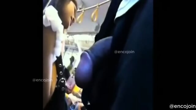 Encoxada Flash Cum Girl Public