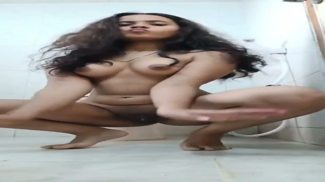 Young Hot Indian Girl Nude in Shower Dancing Mms