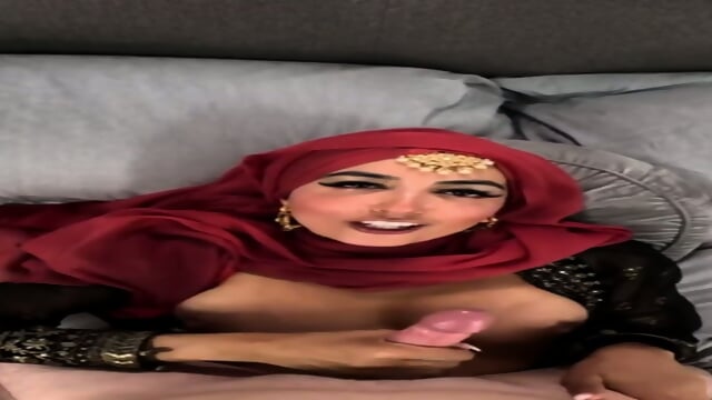 Pakistani Hijab Bhabi Aaliyah Yasin fucked from husband's friend white dick.