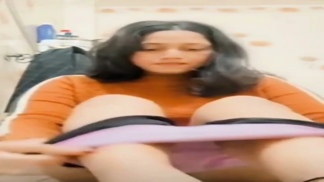 Horny Bengali GF Showing & Teasing Her Lover