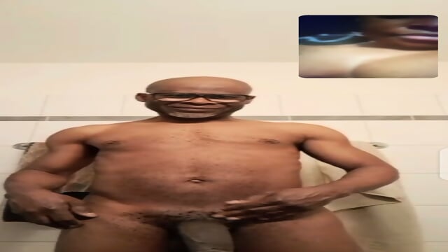 JE VOUS PRÃSENTE LA VIDÃO DE MR ETE TETE UN TOGOLAISE QUI VIE EN SUISSE QUI SE MASTURBE SUR LES RÃSEAU SOCIAUX