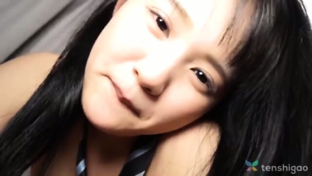 Cewe cantik Indonesia tete gede memek tembem crot di memek