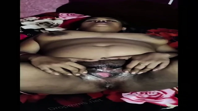 Chubby Bhabhi Squirts