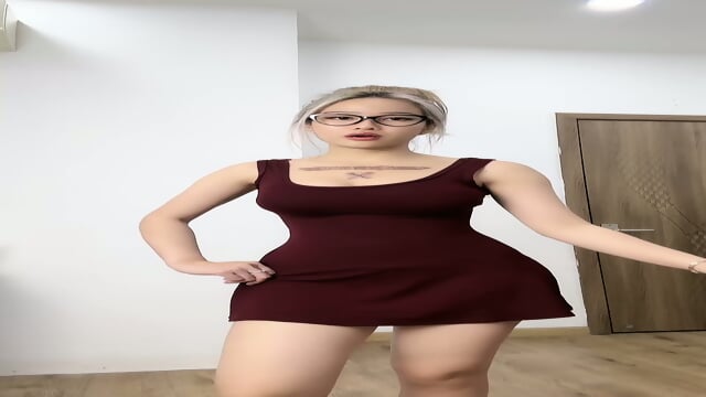 Cute Asian tranny yapping (1)