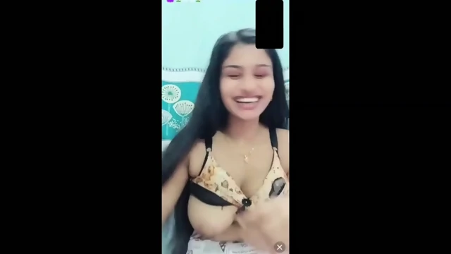 BanGLa LG Bengali Girl Big Boobs Aur Pussy Dikhati Hai Xxx Cam Show Par - Show Gurl