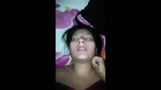 HInDI Biwi Ki Geeli Chut Mein Jhatke Se Ghusa Mota Lund Indian