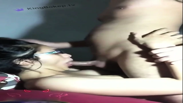 Cowoknya sangek berat sekali tancap langsung loyo sudah crot saja