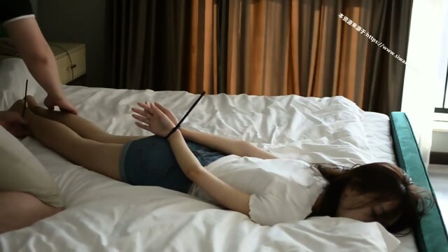 Bound To Bed - Chinese  Kinky4Ever