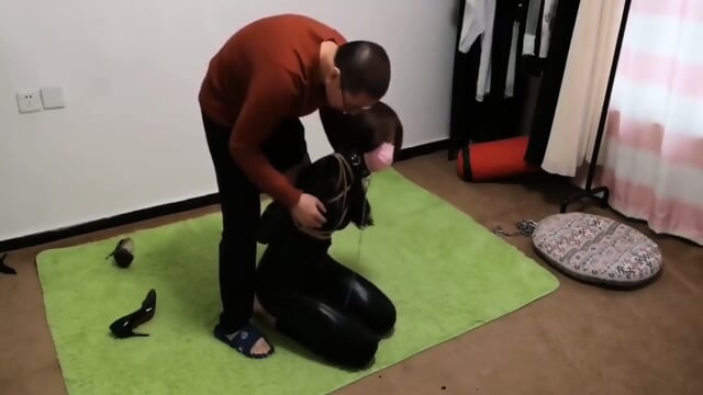 Chinese Bondage - Black Latex  Kinky4Ever