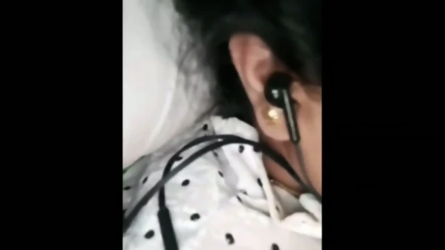 Bangla ladki xxx video call me boobs and pussy show