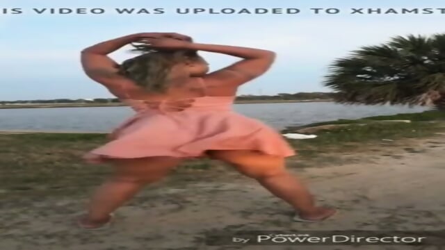 ebony twerking; Her mega folder, 344 videos => https://rentry.co/rhh8qnvc