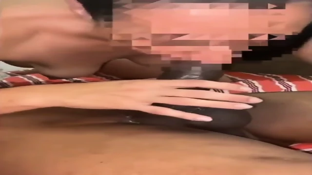 Corno filmando a esposa e o dotado