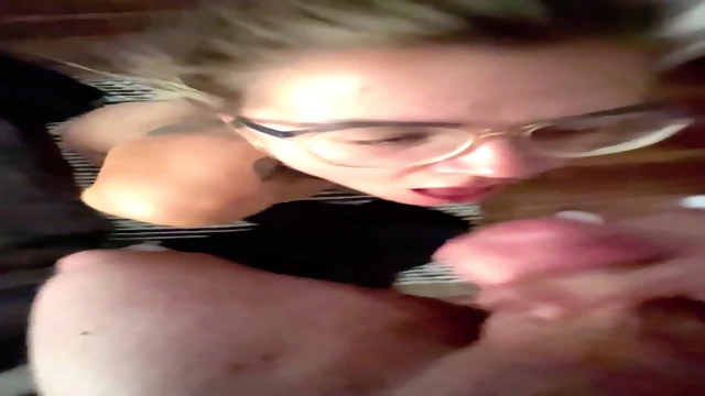 Ukrainian Girl Sucks A Mean Cock With A Huge Facial