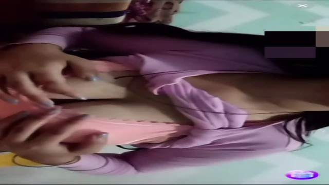 Chubby hubby’s girl pussy spreading