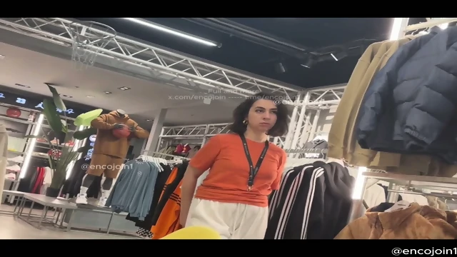 Encoxada Flash Cum Girl Public