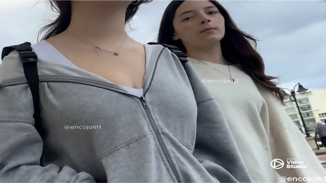 Encoxada Flash Cum Girl Public