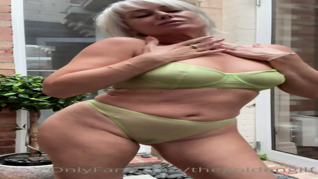 geriatric old woman solo