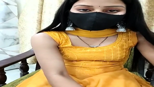 Hotty-anushka stripchat show 2