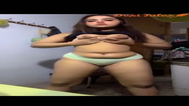 Pakistan Actresses & Minahil Malik Viral Video