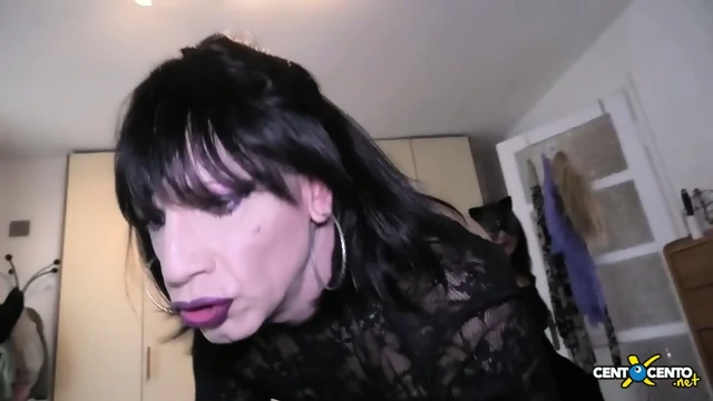 Betty La Milfetta Lo Prende In Culo Dalla Streghetta - Alex Magni CentoxCento.23.11.07.