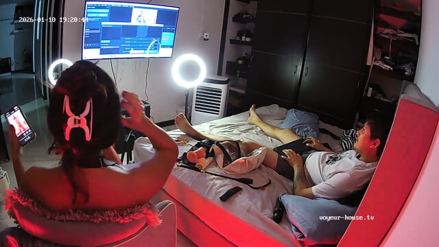 special candid perfect bare feet closeup scenes Bedroom camera at Milo & Crystal reallifecam apartment at Voyeur House TV 10.01.2026 from 17 h 12 min to 20 h 02 min