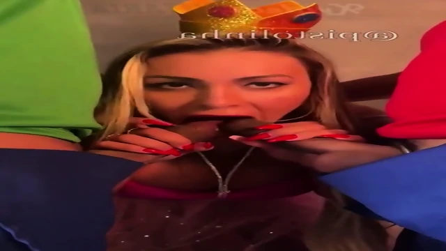 Andressa Urach Liberando O Cuzinho E A Bucetinha Pra 2 An0es