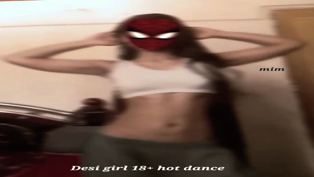 Desi 18+ teen gf hot dance 🥵
