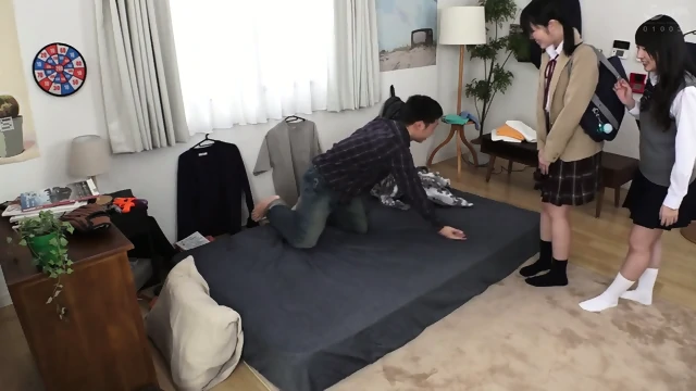 HUNTC-122 [Chinese Subtitles] My childhood friend couldn't bear to see me still a virgin after 20 years, so he introduced me to a super cute girlfriend. I'm sure I can have sex with her! But...