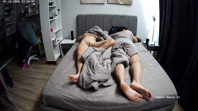 special candid sleeping perfect bare feet closeup scenes Bedroom camera at Ameya & Luis reallifecam apartment at Voyeur House TV 14.01.2026 from 11 h 37 min to 13 h 47 min