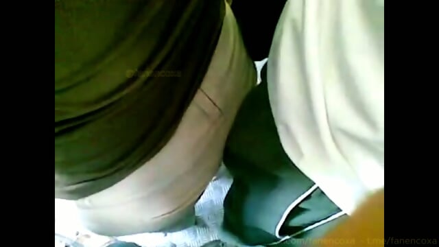 Dickflash grope girl cum