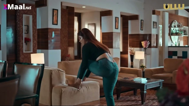 Sexy gf gayi doctor ke pass apna check up karane. Gf ne apni paati ko kiya kiss, bf ko ayaa gussa.  Ullu indian web series. Badan Episode 8.❤️‍🔥💞💕❤️‍🔥💞💕