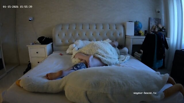 special candid sleeping BBW bare feet closeup scenes Bedroom camera at Asher & Mitsuri reallifecam apartment at Voyeur House TV 15.01.2026 from 14 h 34 min to 16 h 33 min